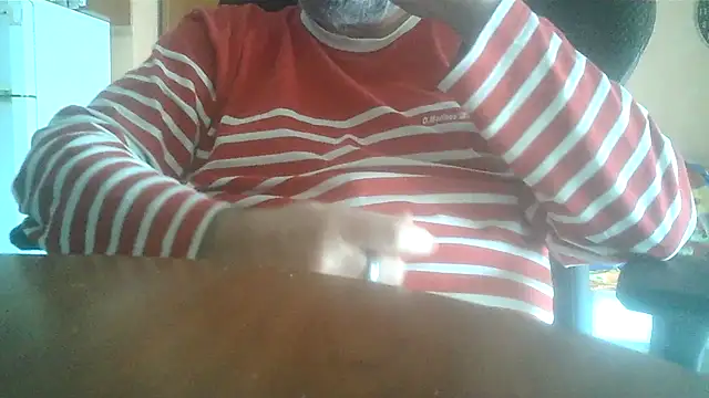 Snapshot of lanata chatting on 10-31-25, 08:26 lanata online show from 10-31-25, 08:26