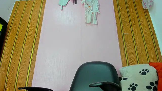 camilagreeco online show from 10-20-25, 01:44