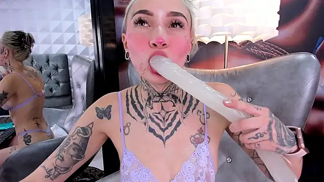 Snapshot of miss___angel chatting on 02-25-25, 05:58 miss   angel online show from 02-25-25, 05:58
