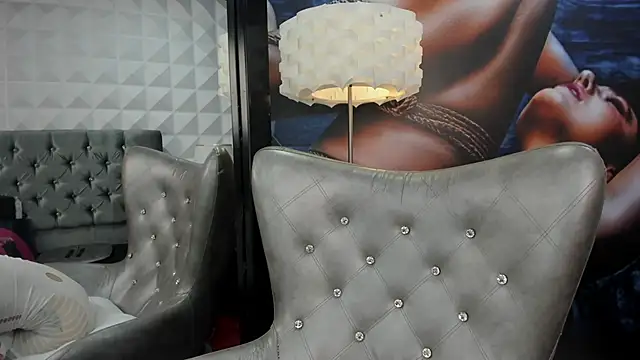 Snapshot of miss___angel chatting on 09-20-25, 06:09 miss   angel online show from 09-20-25, 06:09