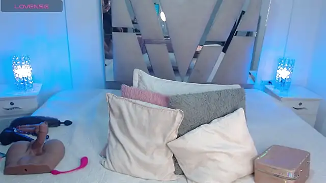 KathyLee69  online show from 09-19-25, 07:58