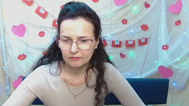 Miroslava Happi online show from 02-15-25, 06:12