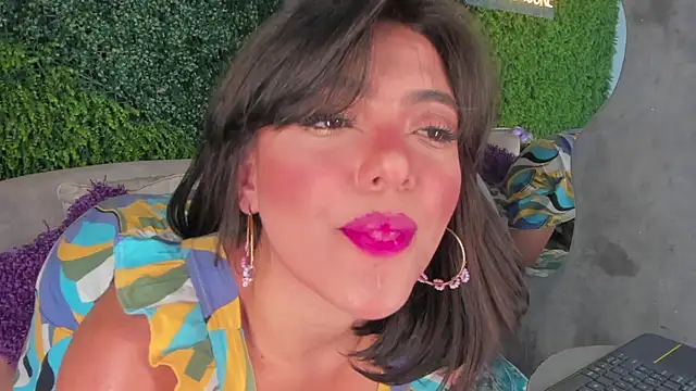 emmiily z online show from 02-12-25, 07:56