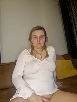 Snapshot of xwera chatting on 10-23-25, 09:24 xwera online show from 10-23-25, 09:24