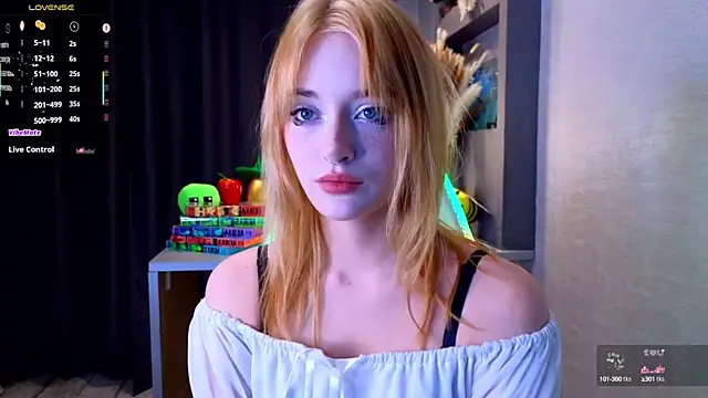 Snapshot of Hisoka_akerley chatting on 09-18-25, 04:42 Hisoka akerley online show from 09-18-25, 04:42