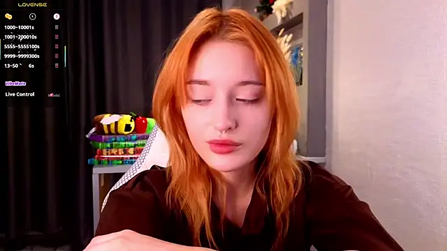 Snapshot of Hisoka_akerley chatting on 10-18-25, 05:46 Hisoka akerley online show from 10-18-25, 05:46