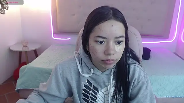 Snapshot of honnielane chatting on 02-25-25, 12:24 honnielane online show from 02-25-25, 12:24