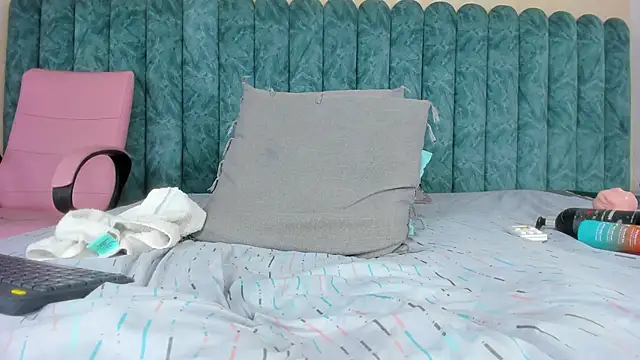 LilyRoxi online show from 03-14-25, 11:11