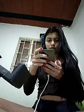 Snapshot of CHLOE_ISABELL chatting on 03-22-26, 02:15 CHLOE ISABELL online show from 03-22-26, 02:15