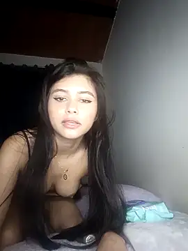 Snapshot of CHLOE_ISABELL chatting on 04-23-26, 12:34 CHLOE ISABELL online show from 04-23-26, 12:34