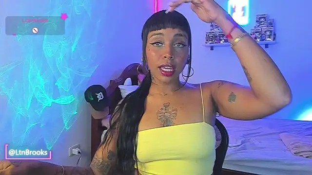 Snapshot of Annaa_Brooks chatting on 11-30-25, 05:22 Annaa Brooks online show from 11-30-25, 05:22