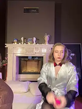 Snapshot of Saint_Vicious chatting on 03-04-25, 12:12 Saint Vicious online show from 03-04-25, 12:12