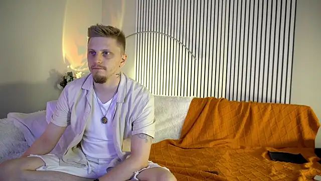 Snapshot of Saint_Vicious chatting on 09-20-25, 08:10 Saint Vicious online show from 09-20-25, 08:10