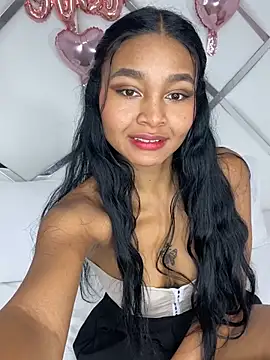 Snapshot of Lynda_Bonnie chatting on 02-22-25, 12:19 Lynda Bonnie online show from 02-22-25, 12:19