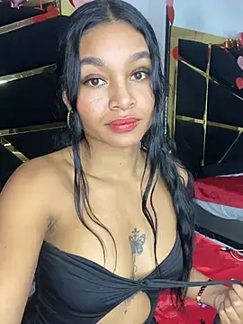 Snapshot of Lynda_Bonnie chatting on 02-28-25, 03:26 Lynda Bonnie online show from 02-28-25, 03:26