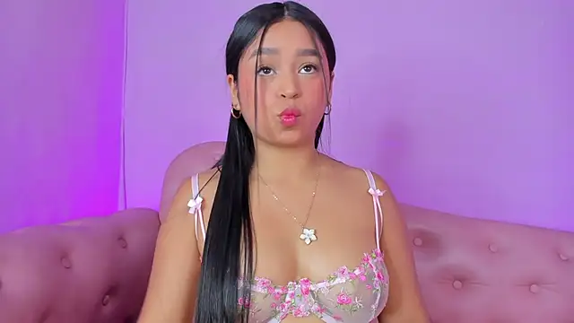 Snapshot of _JuliSweet_ chatting on 09-29-25, 01:05 JuliSweet online show from 09-29-25, 01:05