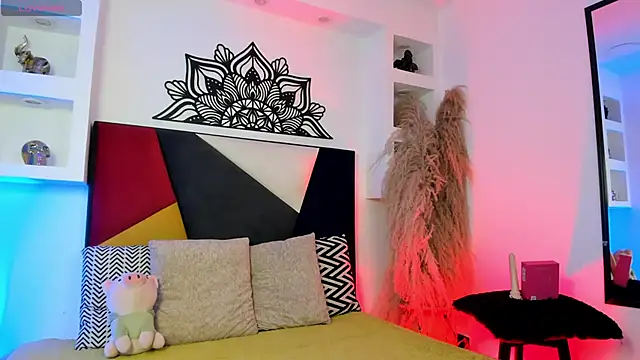 MaikyCooper online show from 11-26-25, 09:16