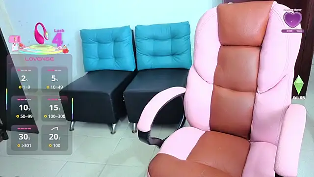 Snapshot of atenea_02_love chatting on 11-06-25, 02:45 atenea 02 love online show from 11-06-25, 02:45