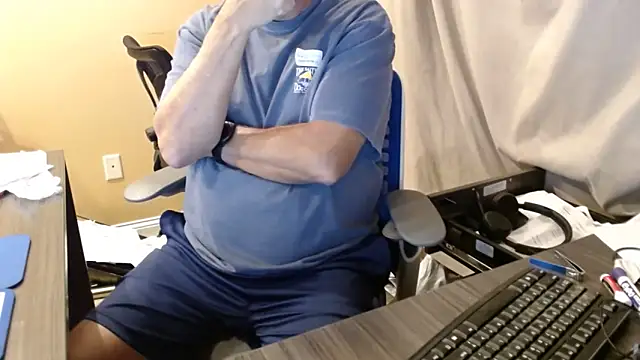 olderandwiser2 online show from 09-09-25, 04:23