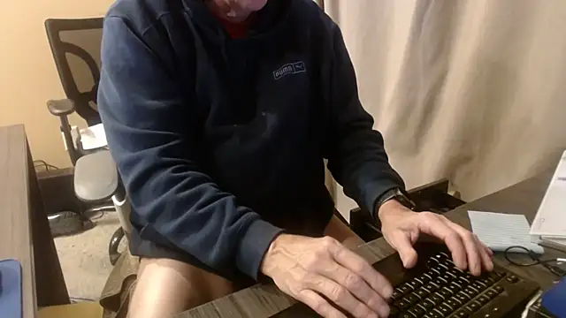 olderandwiser2 online show from 03-10-26, 04:06