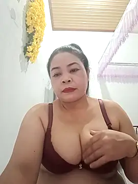 Baby-bigtits2024 online show from 03-10-25, 12:48