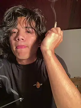 Snapshot of shadowsofgarden chatting on 02-23-25, 10:06 shadowsofgarden online show from 02-23-25, 10:06