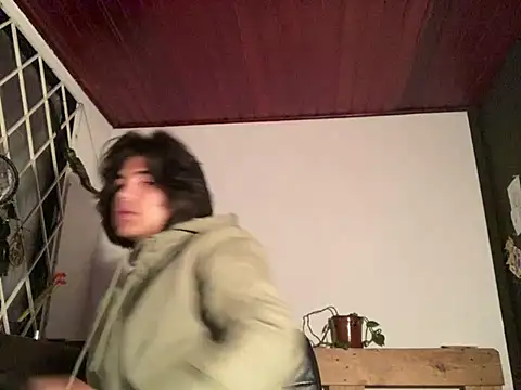 Snapshot of shadowsofgarden chatting on 02-27-25, 10:26 shadowsofgarden online show from 02-27-25, 10:26