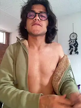 Snapshot of shadowsofgarden chatting on 03-04-25, 02:21 shadowsofgarden online show from 03-04-25, 02:21