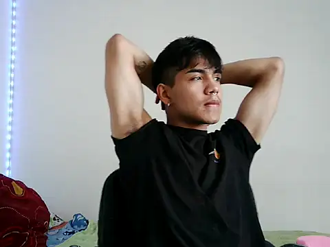 Snapshot of shadowsofgarden chatting on 12-03-25, 03:10 shadowsofgarden online show from 12-03-25, 03:10