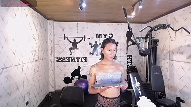 Snapshot of Georgina_Palacios_ chatting on 11-02-25, 04:04 Georgina Palacios online show from 11-02-25, 04:04