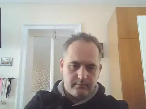 Snapshot of Szolga10 chatting on 10-25-25, 09:50 Szolga10 online show from 10-25-25, 09:50