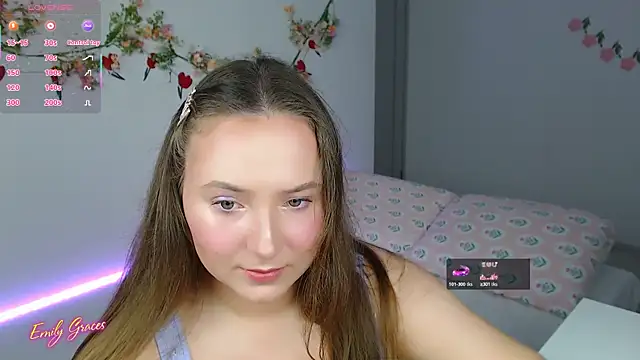Snapshot of EmilyxxGraces chatting on 05-31-26, 10:55 EmilyxxGraces online show from 05-31-26, 10:55