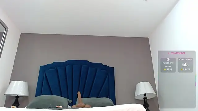 KatiaFosterr online show from 12-17-25, 02:34