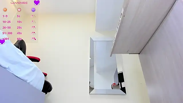 MELINAMARTINS online show from 03-12-25, 10:39