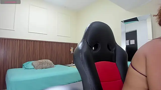 MELINAMARTINS online show from 10-04-25, 07:12