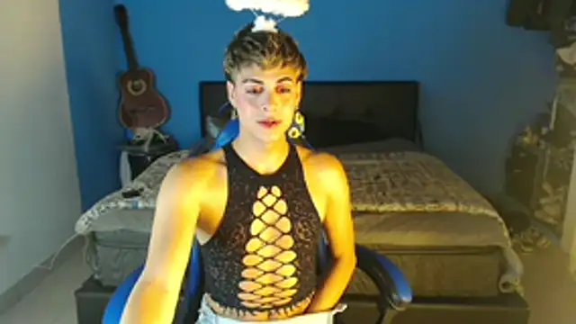 Snapshot of mchissexx chatting on 10-21-25, 11:49 mchissexx online show from 10-21-25, 11:49