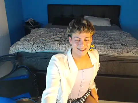 Snapshot of mchissexx chatting on 10-23-25, 11:31 mchissexx online show from 10-23-25, 11:31