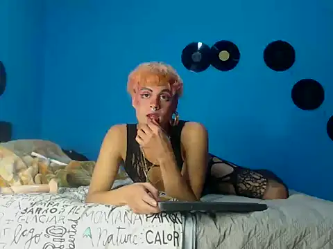 Snapshot of mchissexx chatting on 11-30-25, 12:14 mchissexx online show from 11-30-25, 12:14