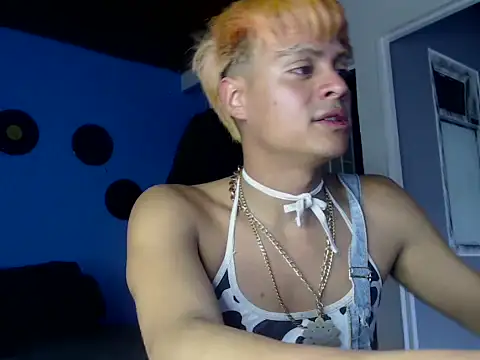 Snapshot of mchissexx chatting on 12-01-25, 09:31 mchissexx online show from 12-01-25, 09:31