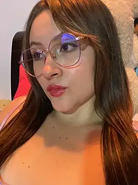 ValentinaOrtiz3 online show from 03-05-25, 01:52