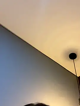 ValentinaOrtiz3 online show from 10-03-25, 12:29