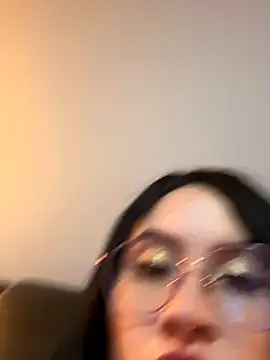 Snapshot of ValentinaOrtiz3 chatting on 11-08-25, 12:00 ValentinaOrtiz3 online show from 11-08-25, 12:00