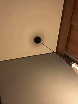 ValentinaOrtiz3 online show from 04-28-26, 03:44