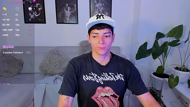 Snapshot of _JacobMiller__ chatting on 02-25-25, 12:14 JacobMiller online show from 02-25-25, 12:14