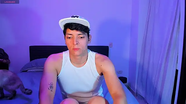 Snapshot of _JacobMiller__ chatting on 12-04-25, 10:18 JacobMiller online show from 12-04-25, 10:18