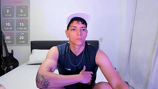 Snapshot of _JacobMiller__ chatting on 03-11-26, 11:11 JacobMiller online show from 03-11-26, 11:11