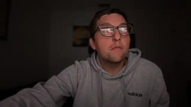 Snapshot of Milflover96 chatting on 11-02-25, 09:22 Milflover96 online show from 11-02-25, 09:22