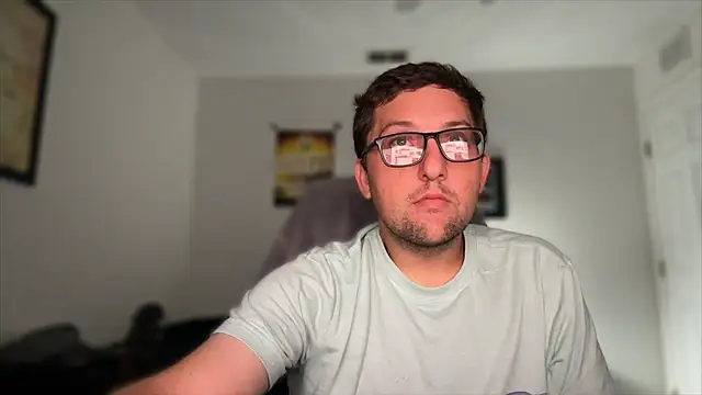 Snapshot of Milflover96 chatting on 11-16-25, 12:27 Milflover96 online show from 11-16-25, 12:27