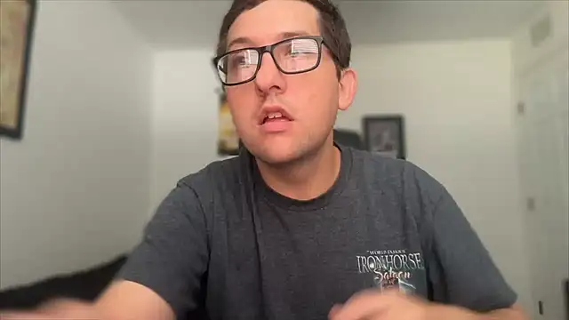 Snapshot of Milflover96 chatting on 11-30-25, 02:32 Milflover96 online show from 11-30-25, 02:32