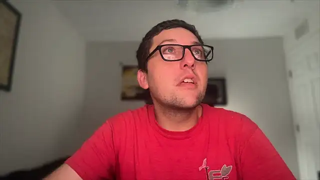 Snapshot of Milflover96 chatting on 12-02-25, 10:38 Milflover96 online show from 12-02-25, 10:38